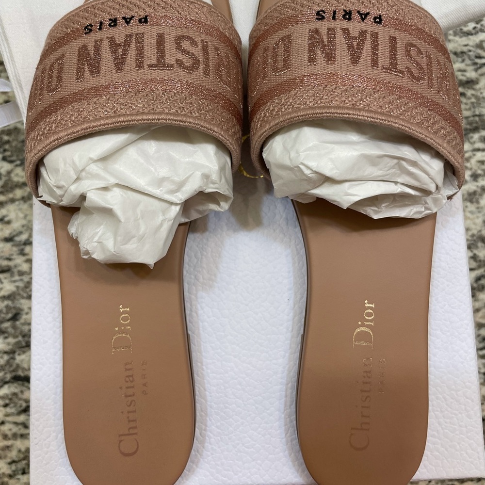 Auth Christian Dior Dway Slides in Rose. Size 37.